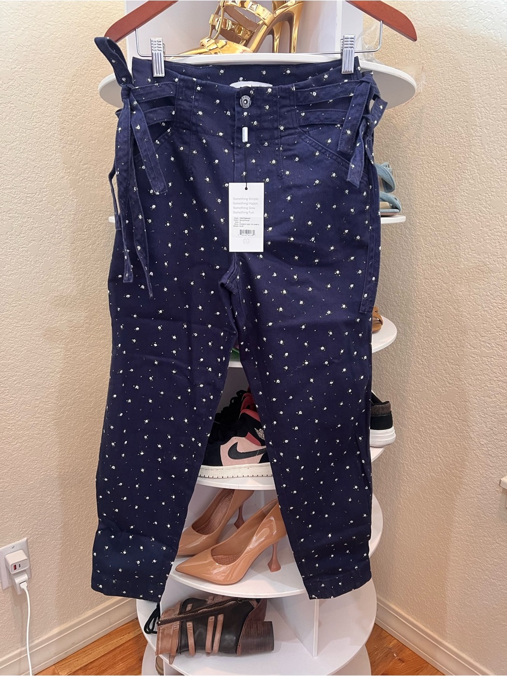 Something Ny Cotton Sydney Side Tie Denim Ankle Navy/Floral Jean Sz 4 NWT! - Picture 3 of 7